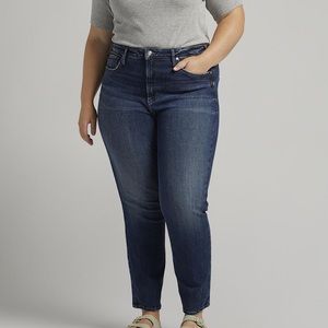 SILVER Infinite Fit High Rise Straight Leg Jeans Plus Size 3x in Dark Indigo.